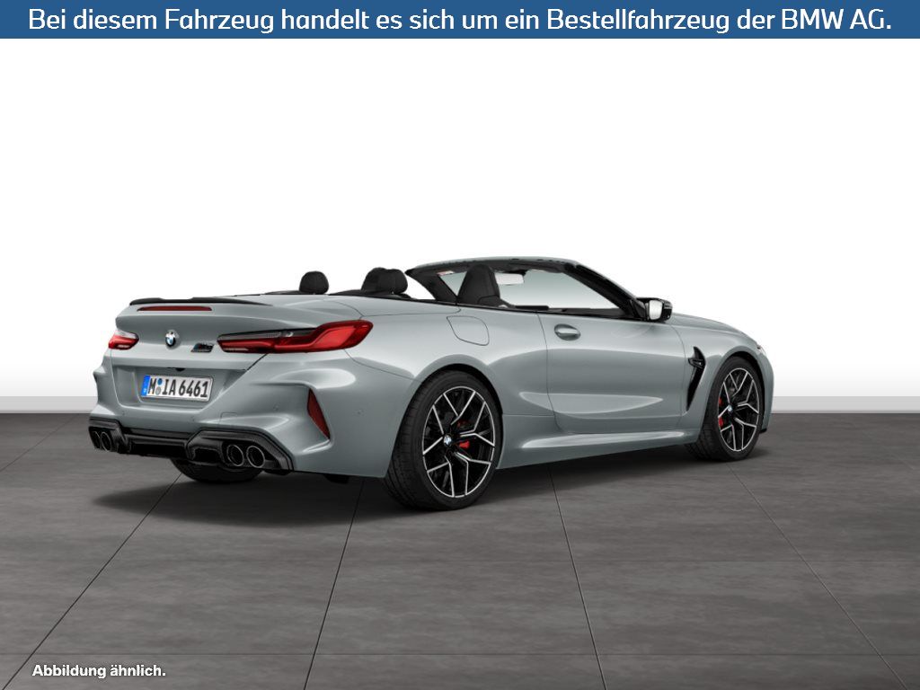 Fahrzeugabbildung BMW M8 Cabrio