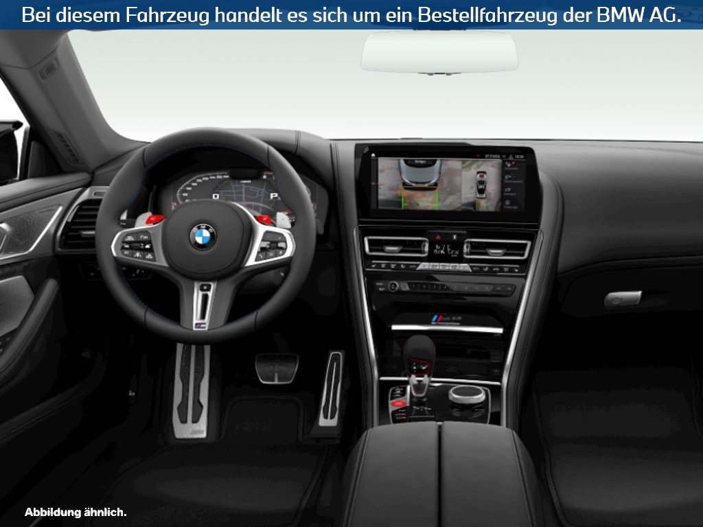 Fahrzeugabbildung BMW M8 Cabrio