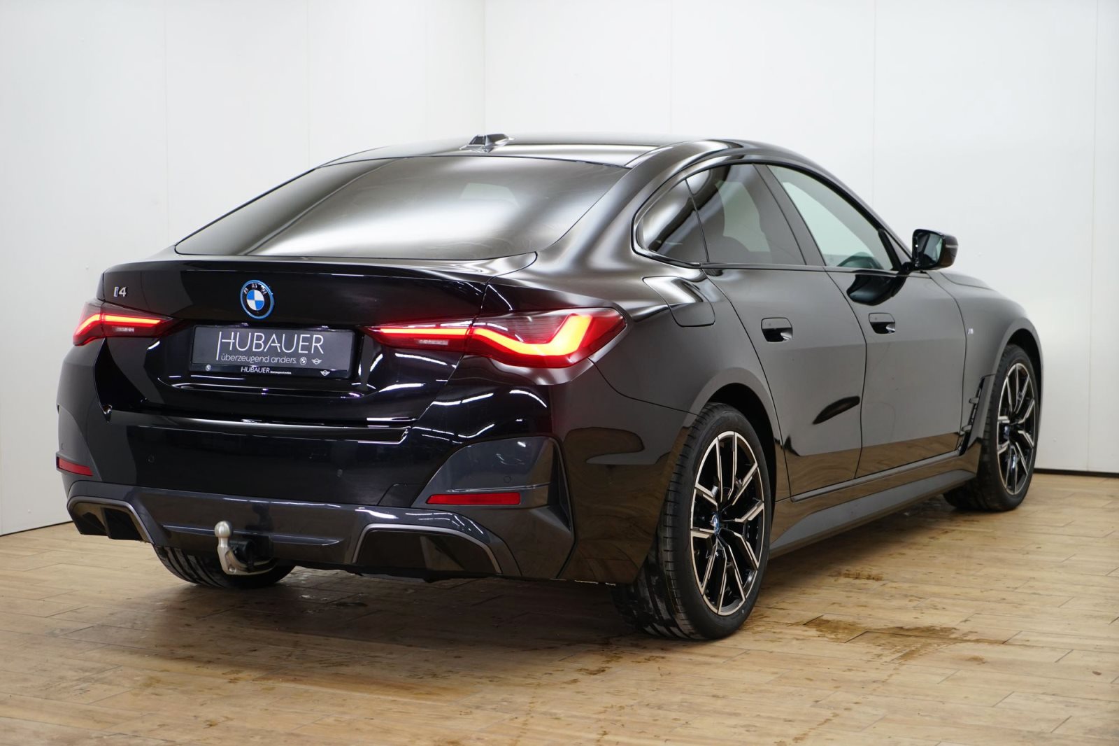 Fahrzeugabbildung BMW i4 eDrive40 Gran Coupé [M Sport, LC Prof., AHK]