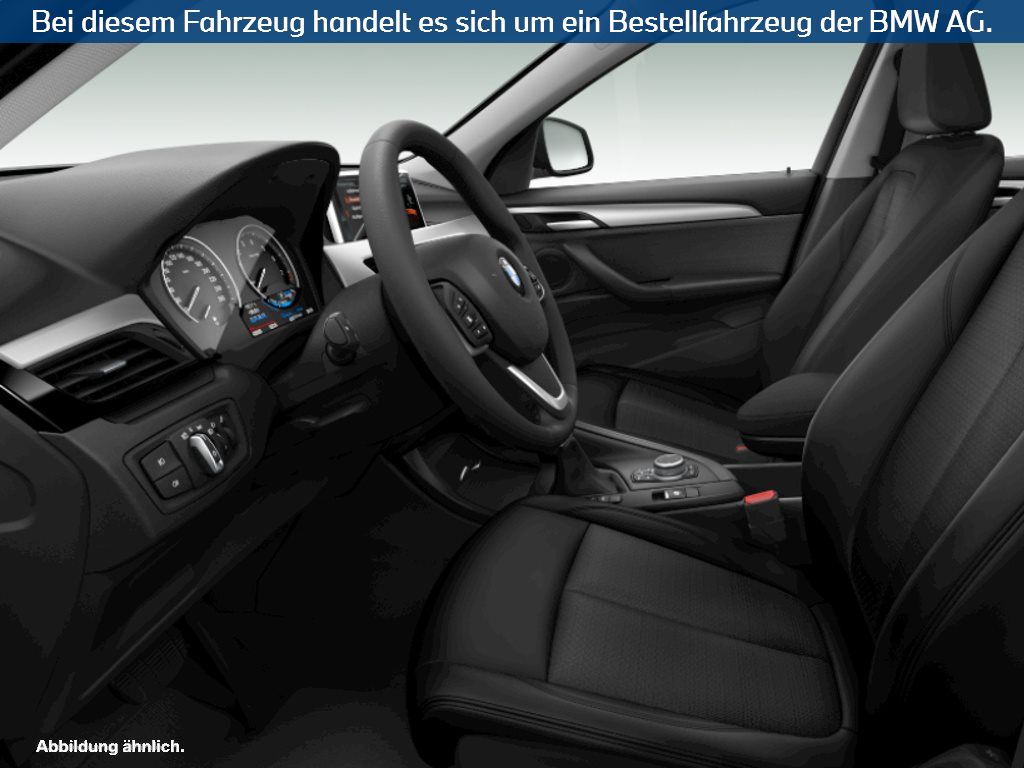 Fahrzeugabbildung BMW X1 xDrive25e