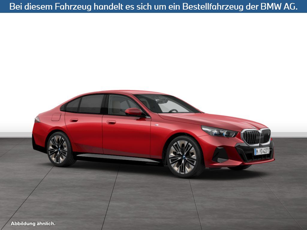 Fahrzeugabbildung BMW i5 eDrive40 Limousine