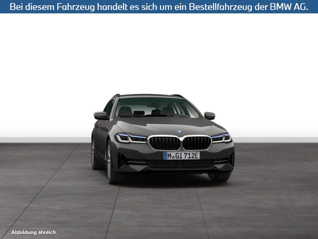 Fahrzeugabbildung BMW 530e Touring