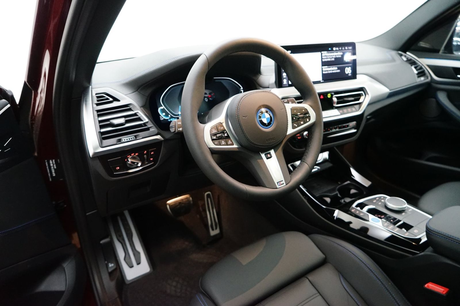 Fahrzeugabbildung BMW iX3 [Impressive, M Sport, LC Prof., Laser, AHK]