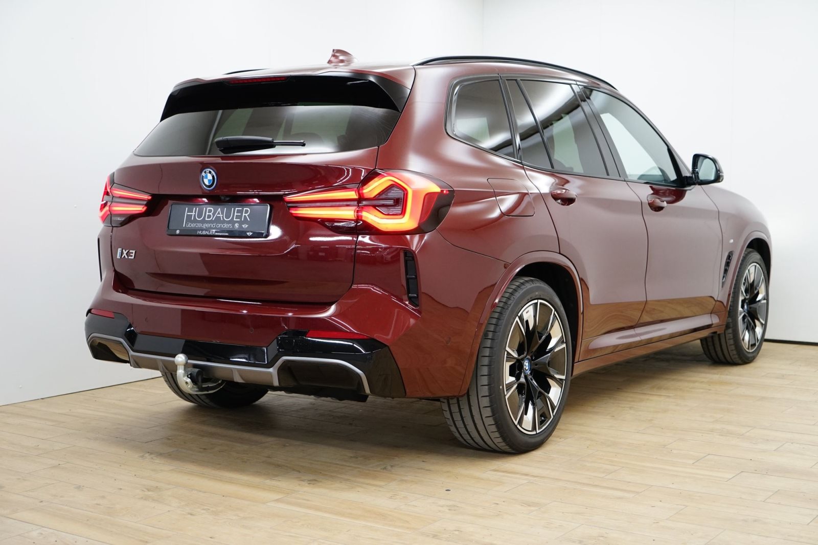 Fahrzeugabbildung BMW iX3 [Impressive, M Sport, LC Prof., Laser, AHK]