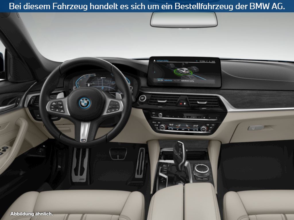 Fahrzeugabbildung BMW 530e Touring