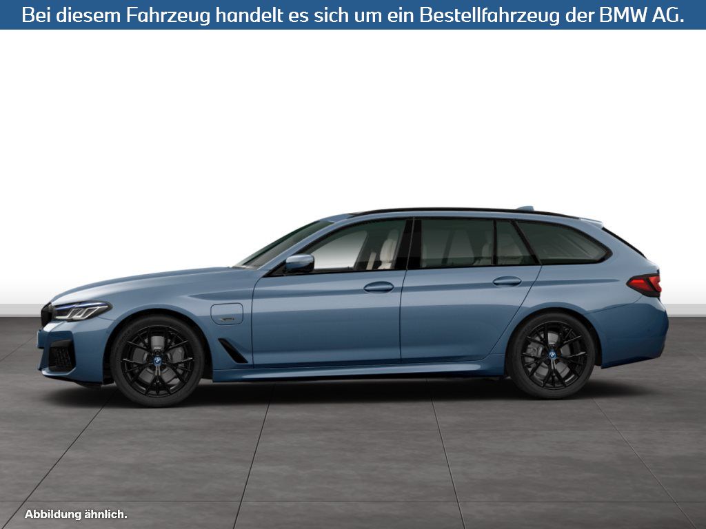 Fahrzeugabbildung BMW 530e Touring