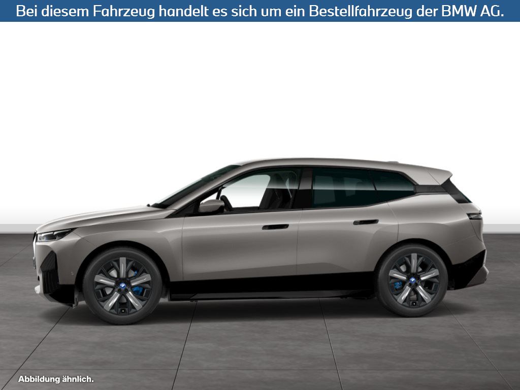 Fahrzeugabbildung BMW iX xDrive40