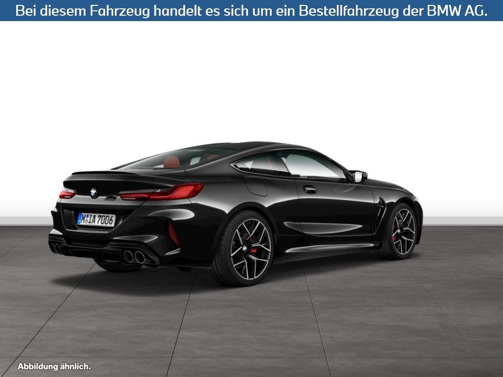 Fahrzeugabbildung BMW M8 Coupé