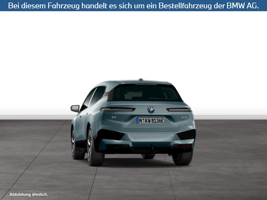 Fahrzeugabbildung BMW iX xDrive40