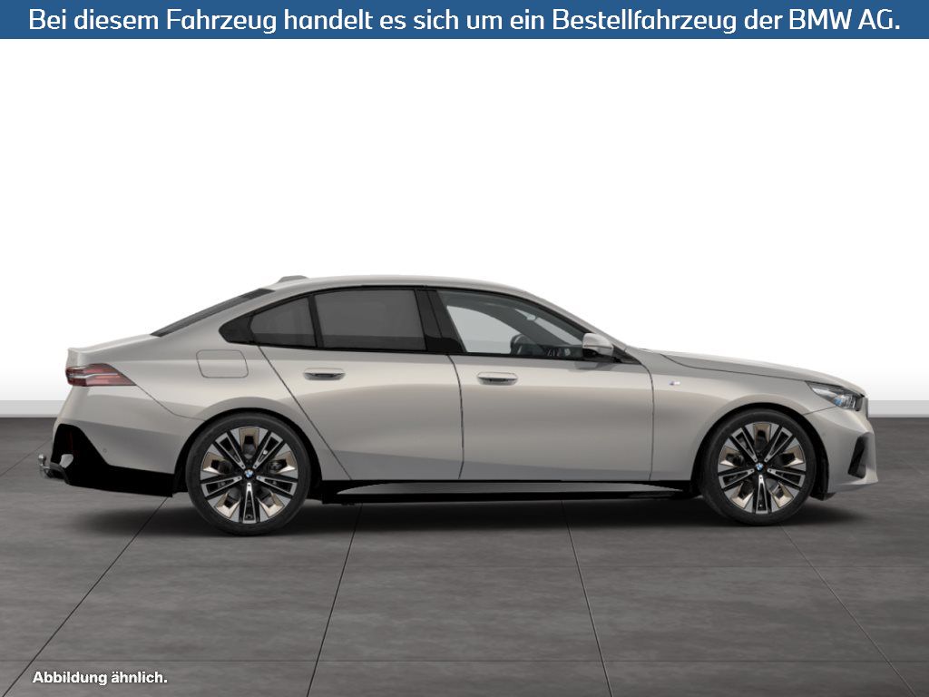 Fahrzeugabbildung BMW 520i Limousine