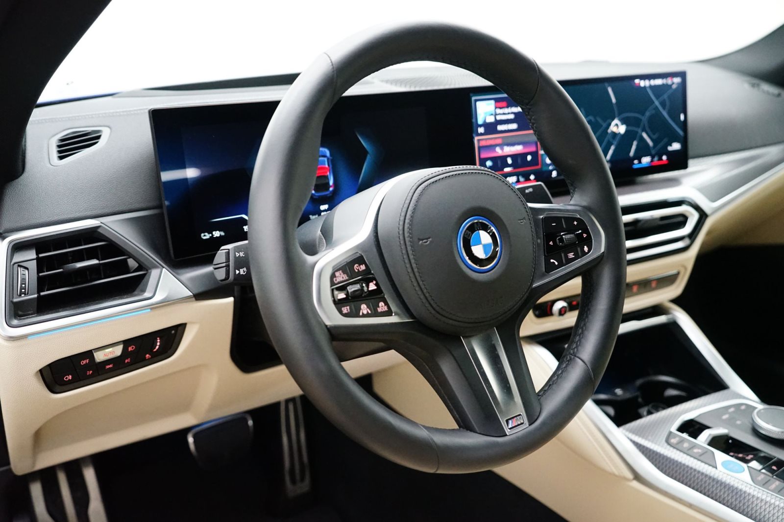 Fahrzeugabbildung BMW i4 eDrive40 Gran Coupé [M Sport, LC Prof., AHK]