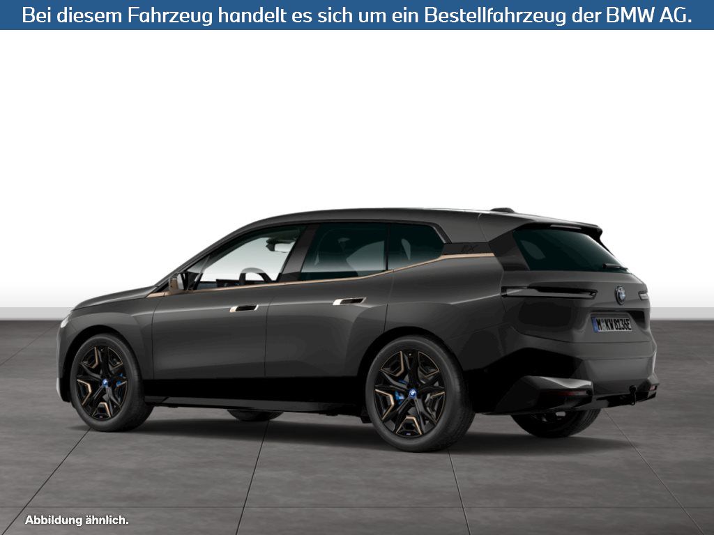 Fahrzeugabbildung BMW iX xDrive40