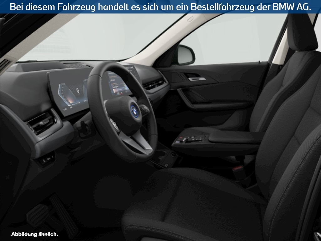 Fahrzeugabbildung BMW iX1 xDrive30