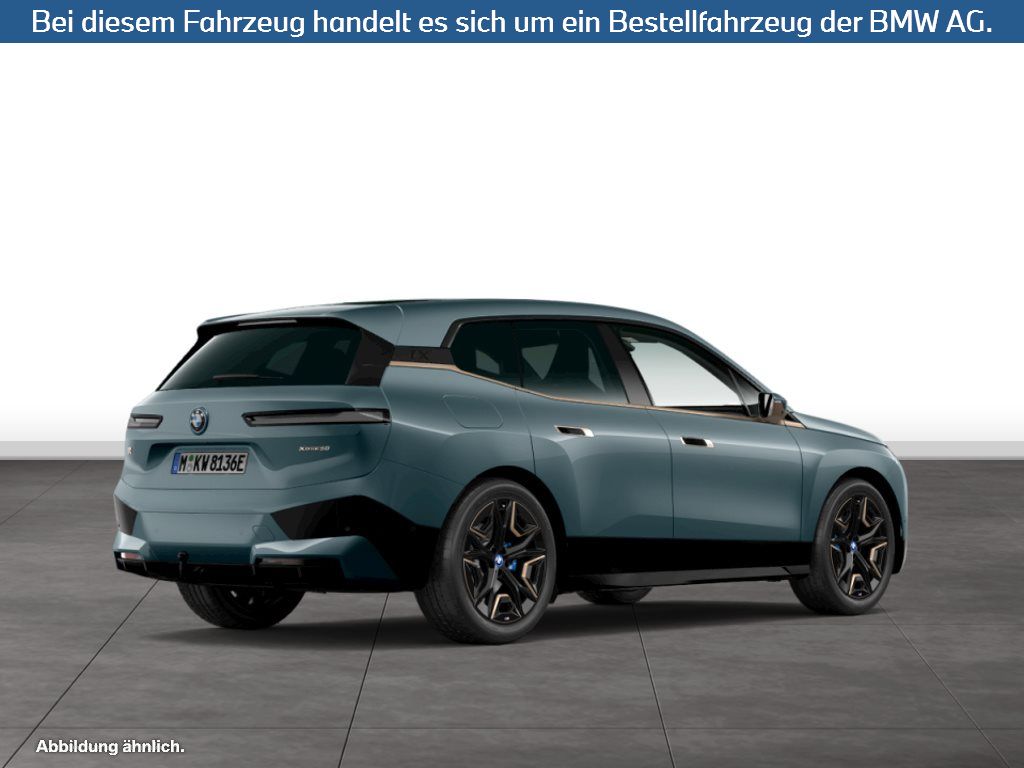 Fahrzeugabbildung BMW iX xDrive50