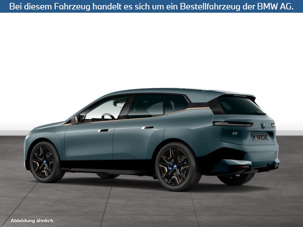 Fahrzeugabbildung BMW iX xDrive50