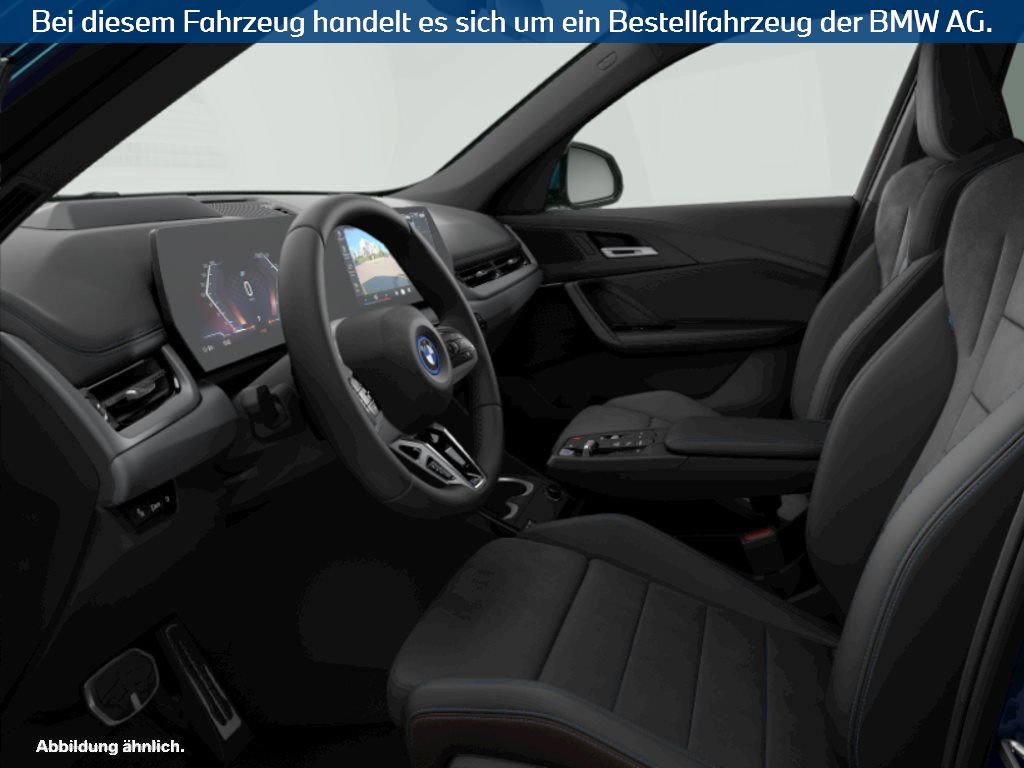 Fahrzeugabbildung BMW iX1 xDrive30