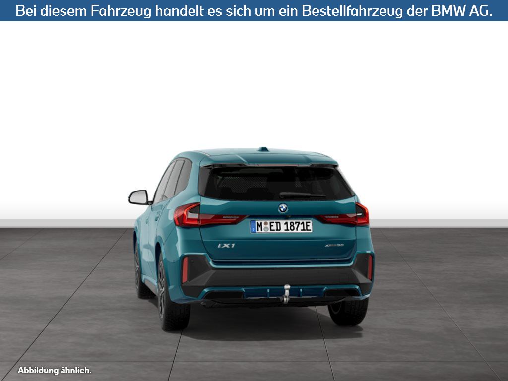 Fahrzeugabbildung BMW iX1 xDrive30