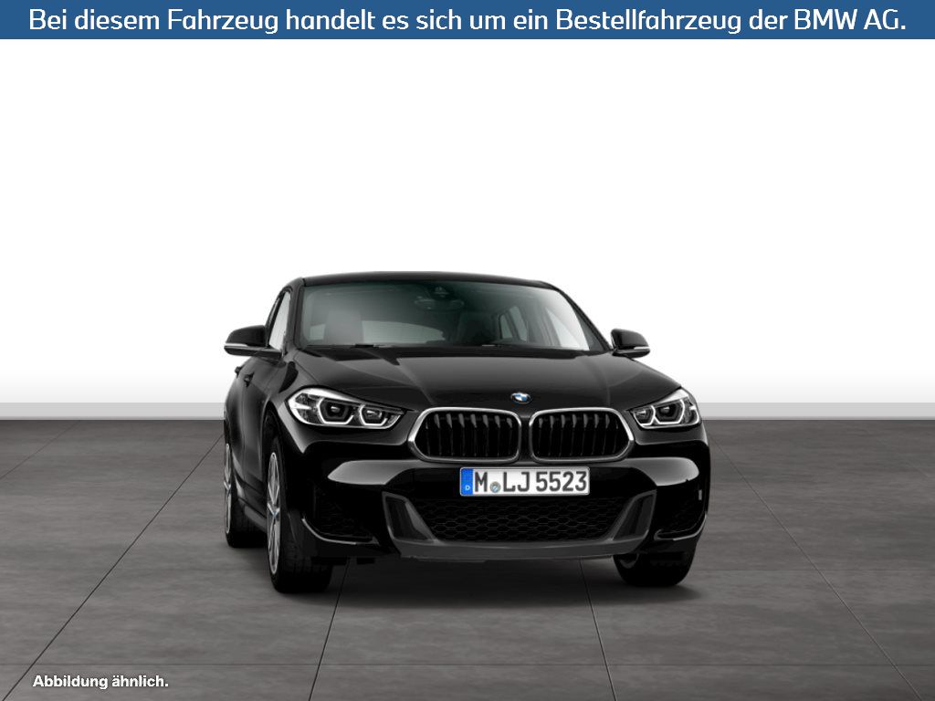 Fahrzeugabbildung BMW X2 sDrive18i