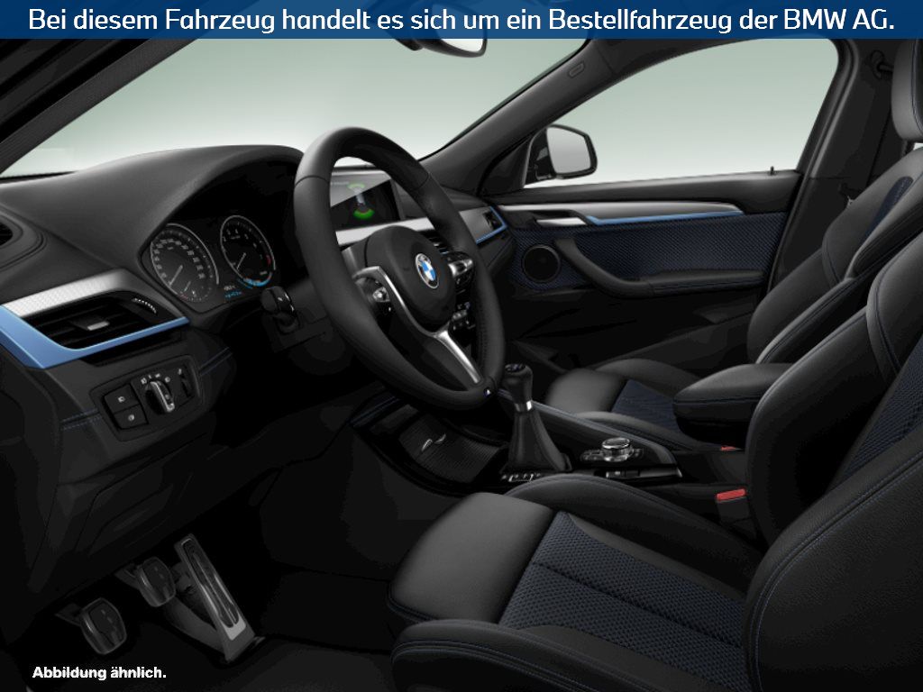 Fahrzeugabbildung BMW X2 sDrive18i