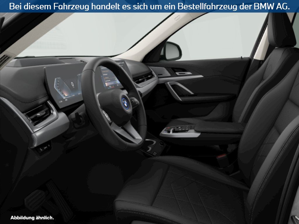 Fahrzeugabbildung BMW iX1 xDrive30