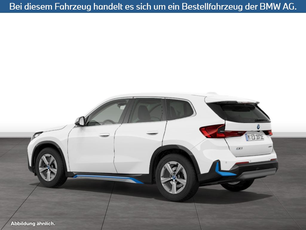 Fahrzeugabbildung BMW iX1 xDrive30