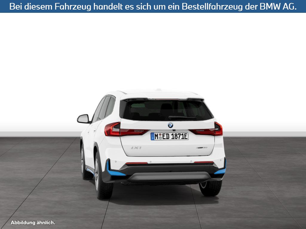 Fahrzeugabbildung BMW iX1 xDrive30