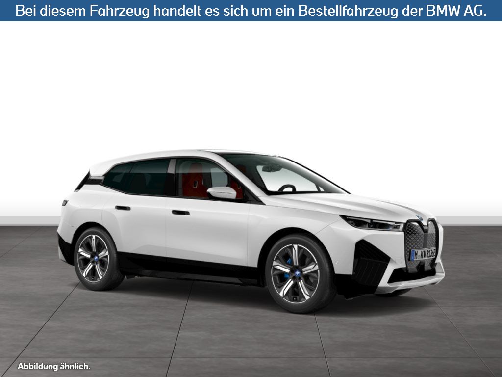 Fahrzeugabbildung BMW iX xDrive50