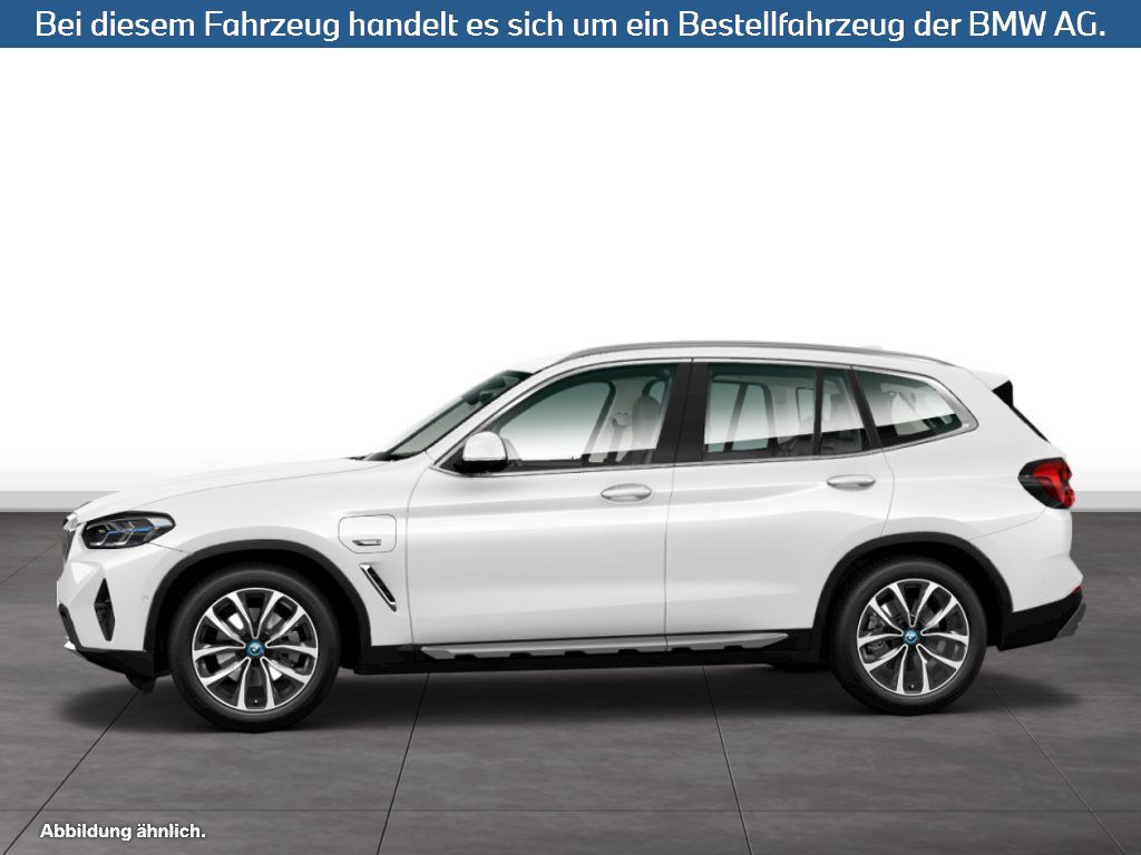 Fahrzeugabbildung BMW X3 xDrive30e