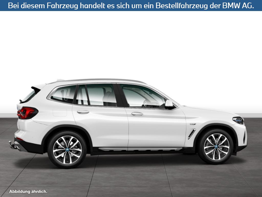 Fahrzeugabbildung BMW X3 xDrive30e