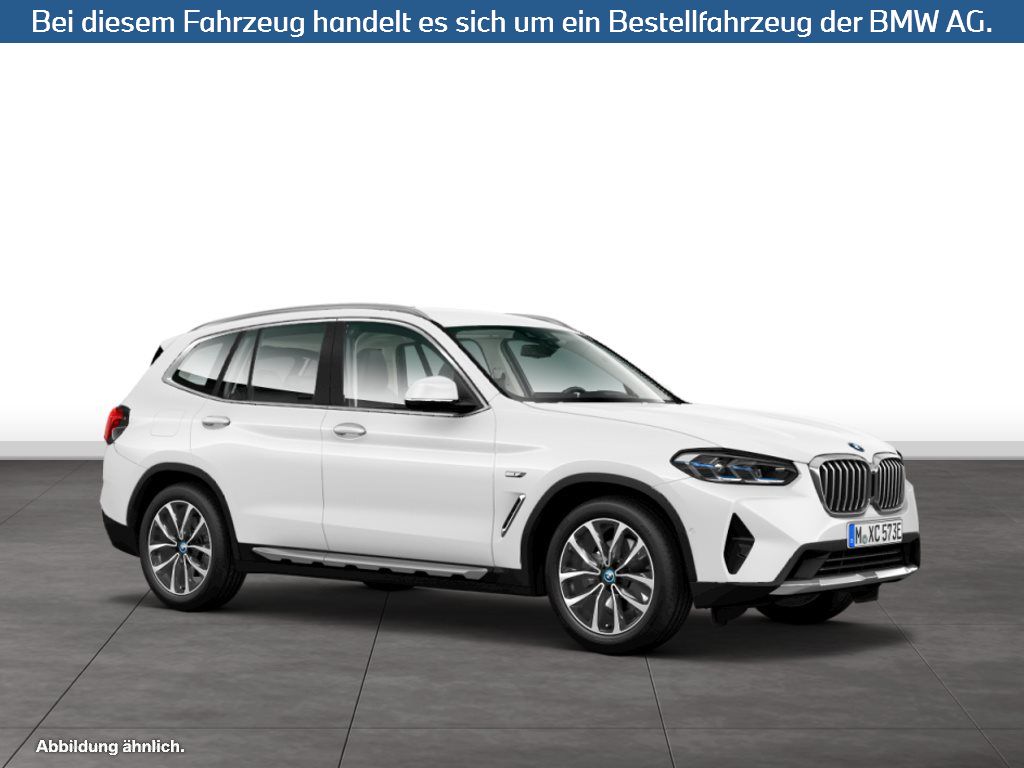 Fahrzeugabbildung BMW X3 xDrive30e