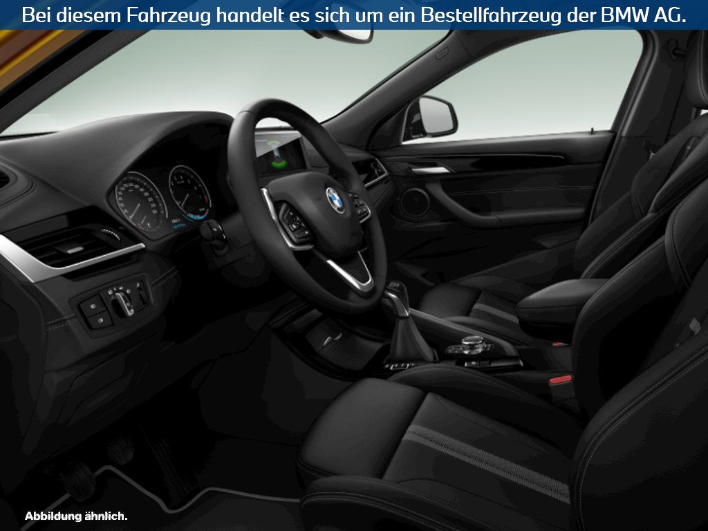 Fahrzeugabbildung BMW X2 sDrive18i