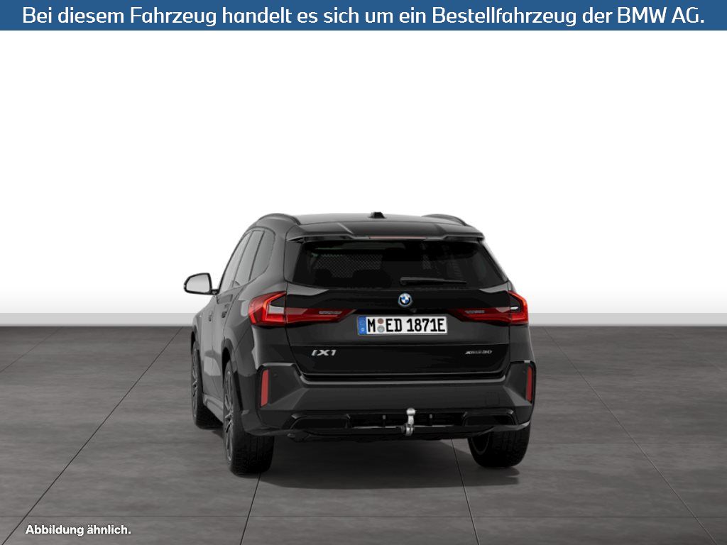 Fahrzeugabbildung BMW iX1 xDrive30