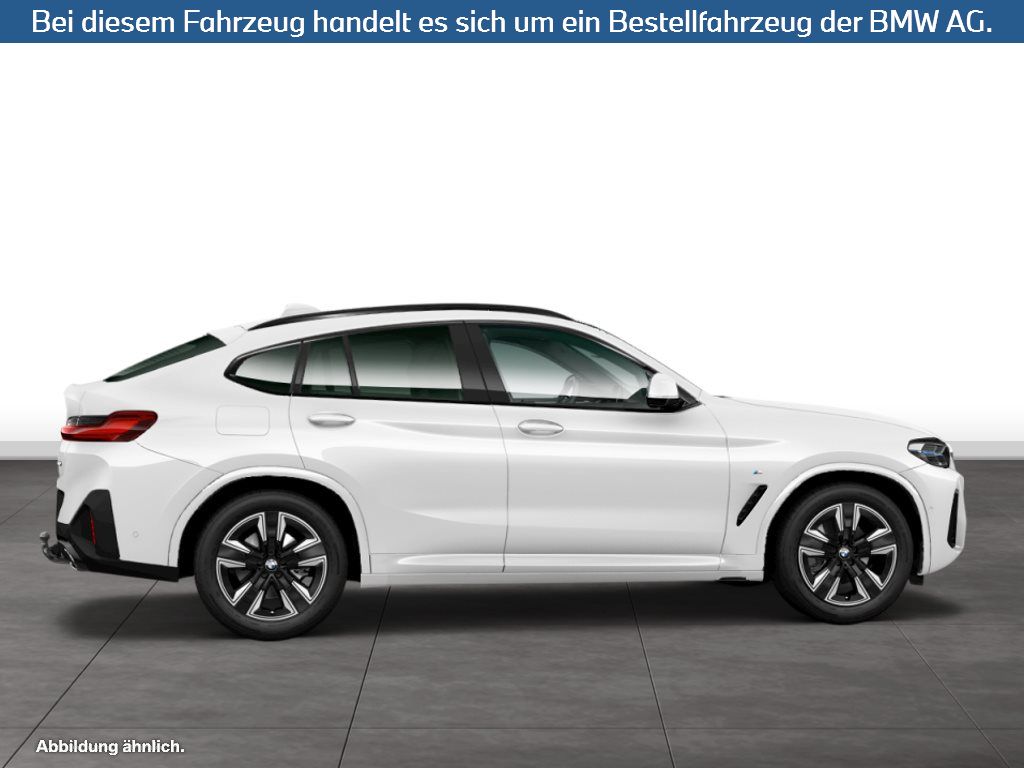 Fahrzeugabbildung BMW X4 xDrive30i