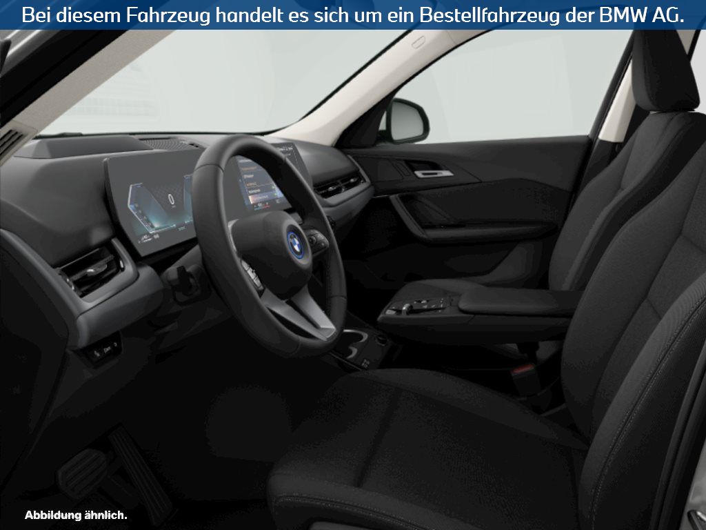 Fahrzeugabbildung BMW X1 xDrive25e