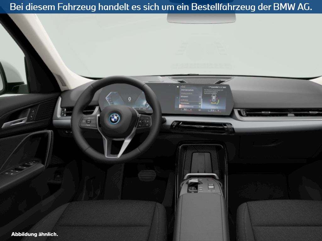 Fahrzeugabbildung BMW X1 xDrive25e