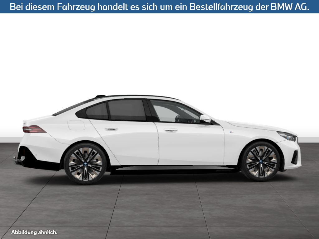 Fahrzeugabbildung BMW i5 eDrive40 Limousine