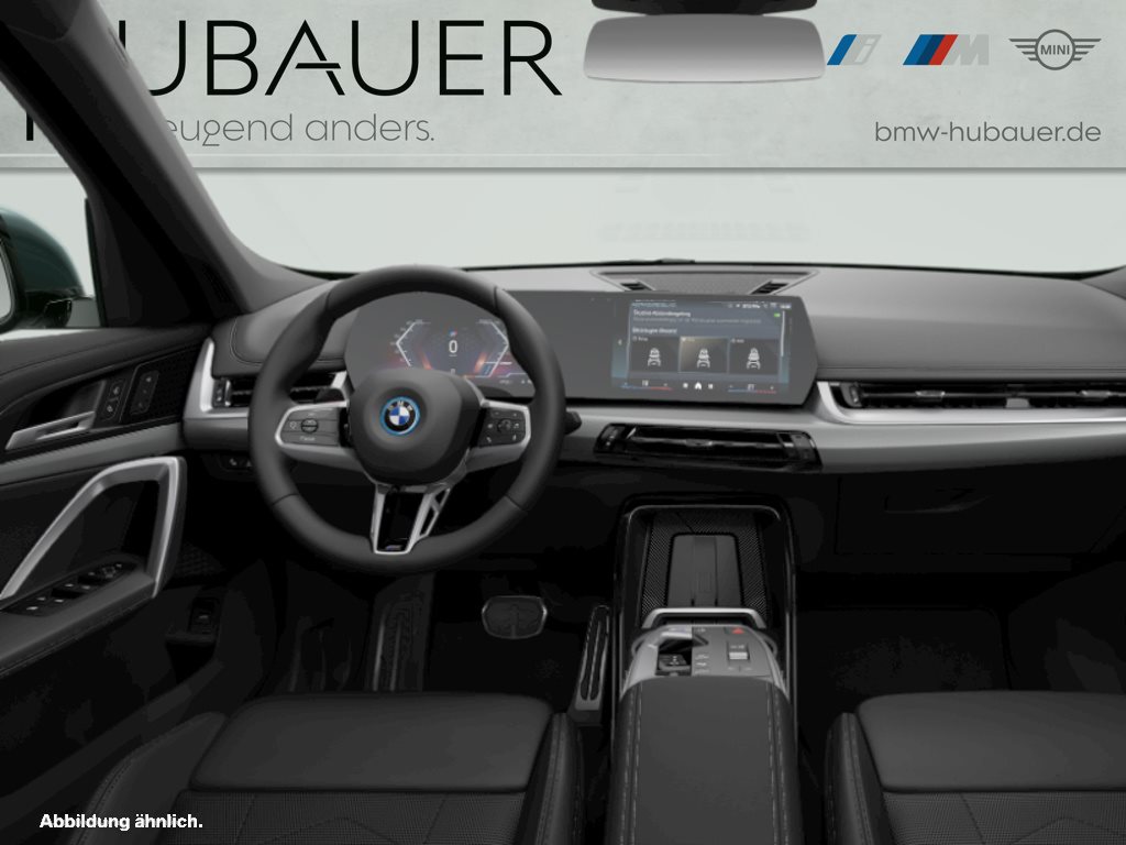 Fahrzeugabbildung BMW iX1 eDrive20 [M Sport, AHK, ACC, RFK, 19 LMR, SHZ]