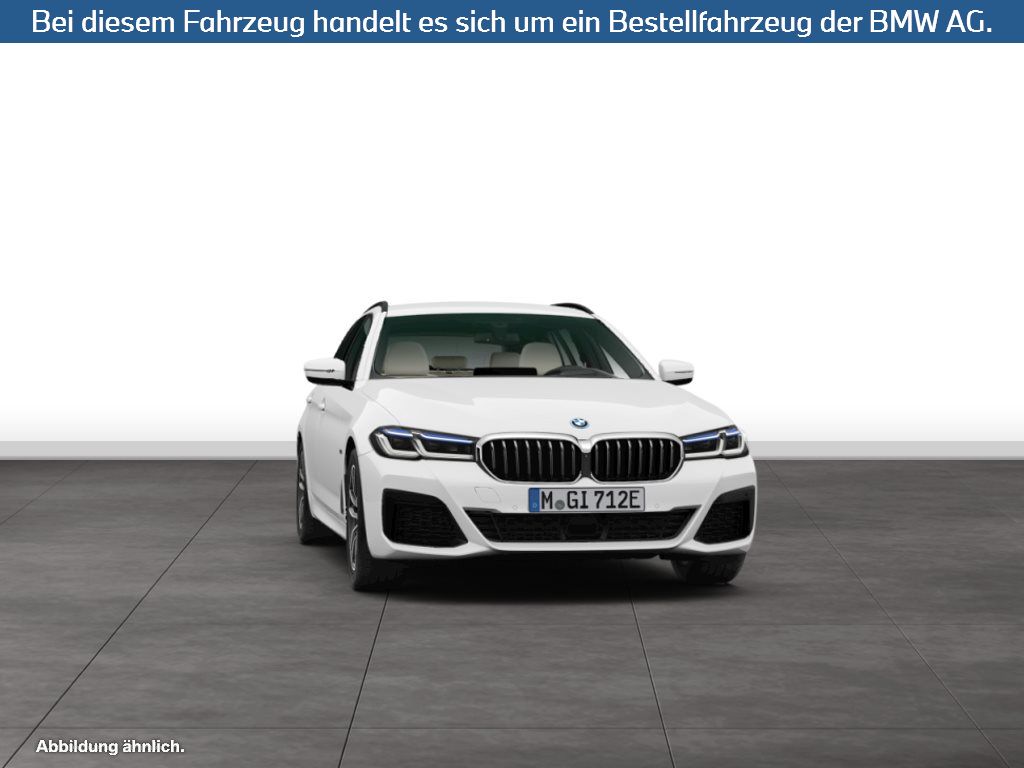 Fahrzeugabbildung BMW 530e Touring