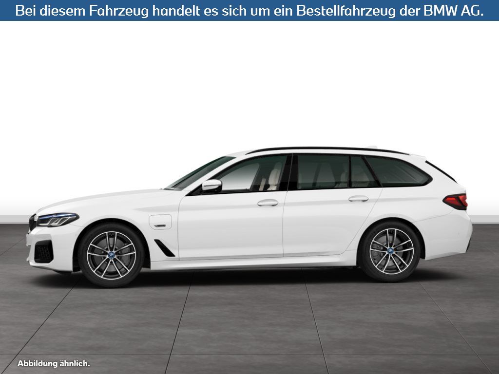 Fahrzeugabbildung BMW 530e Touring