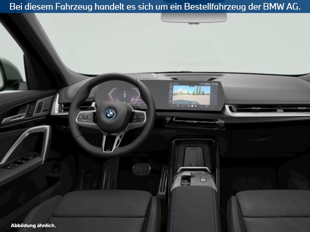 Fahrzeugabbildung BMW iX1 xDrive30