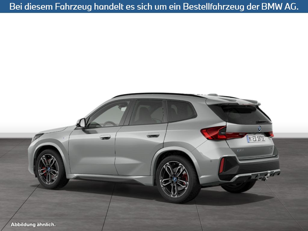 Fahrzeugabbildung BMW iX1 xDrive30