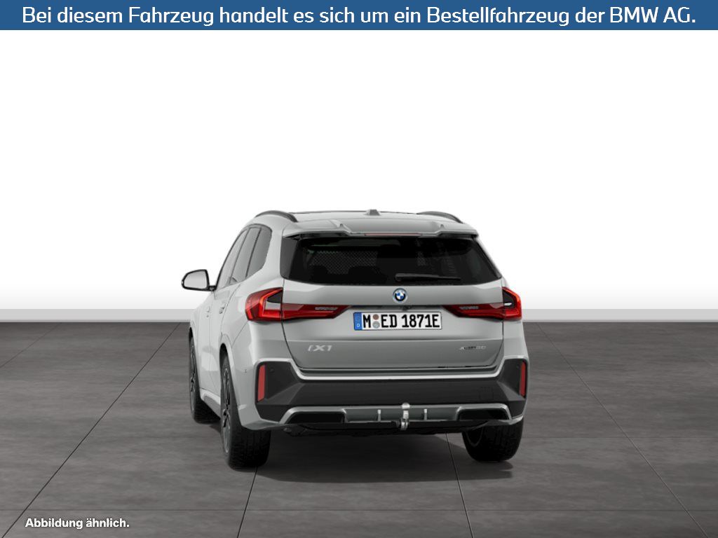 Fahrzeugabbildung BMW iX1 xDrive30