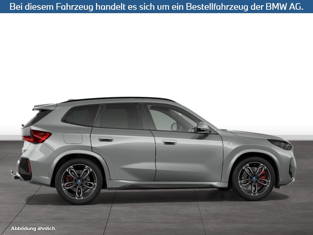 Fahrzeugabbildung BMW iX1 xDrive30