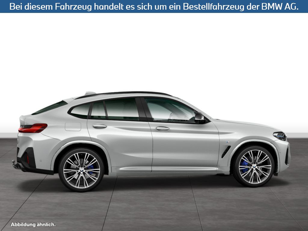 Fahrzeugabbildung BMW X4 M40i