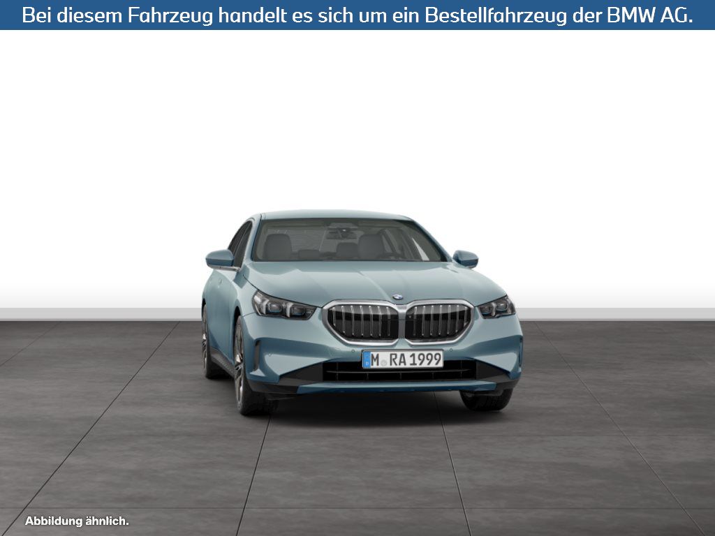 Fahrzeugabbildung BMW 520i Limousine