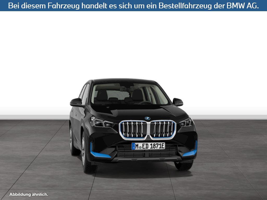 Fahrzeugabbildung BMW iX1 xDrive30