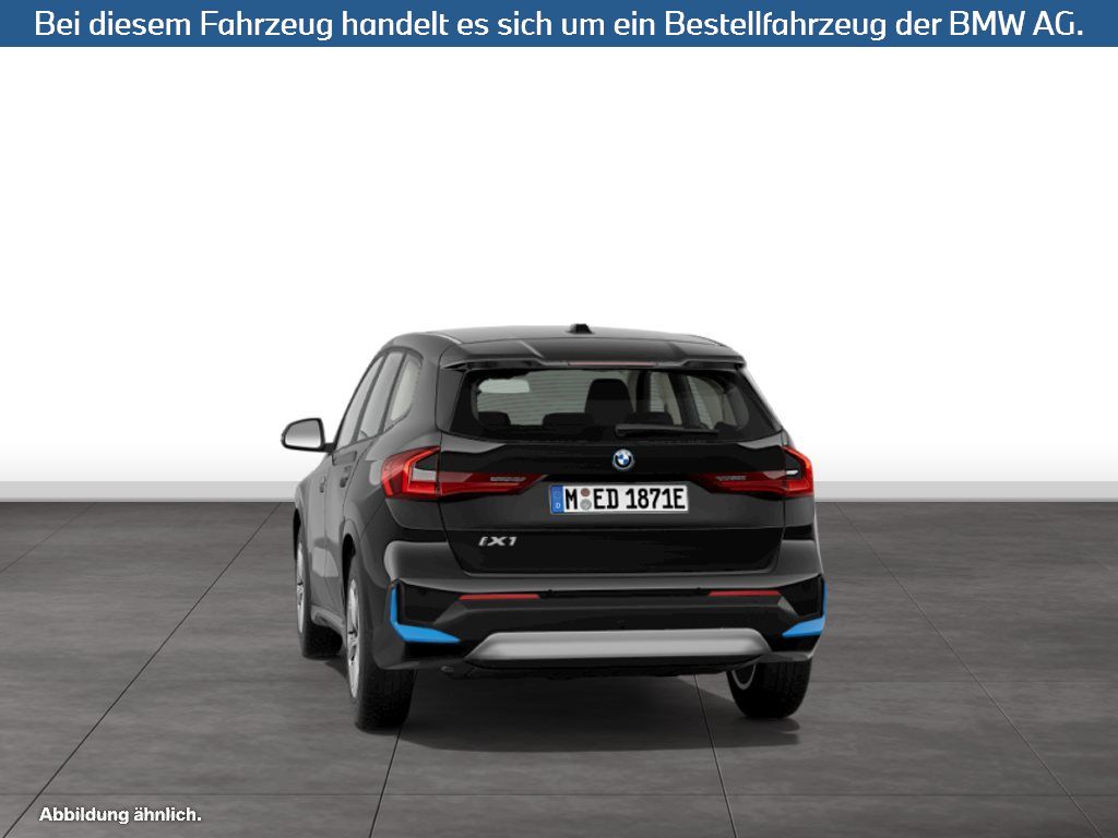 Fahrzeugabbildung BMW iX1 xDrive30