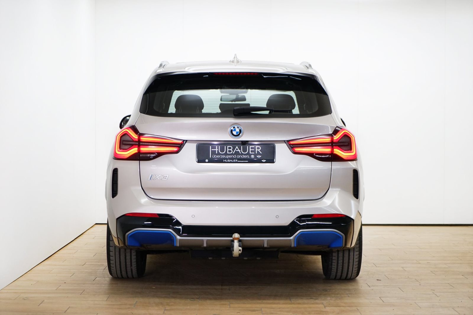 Fahrzeugabbildung BMW iX3 [Inspiring, M Sport, Live Cockpit Prof.]