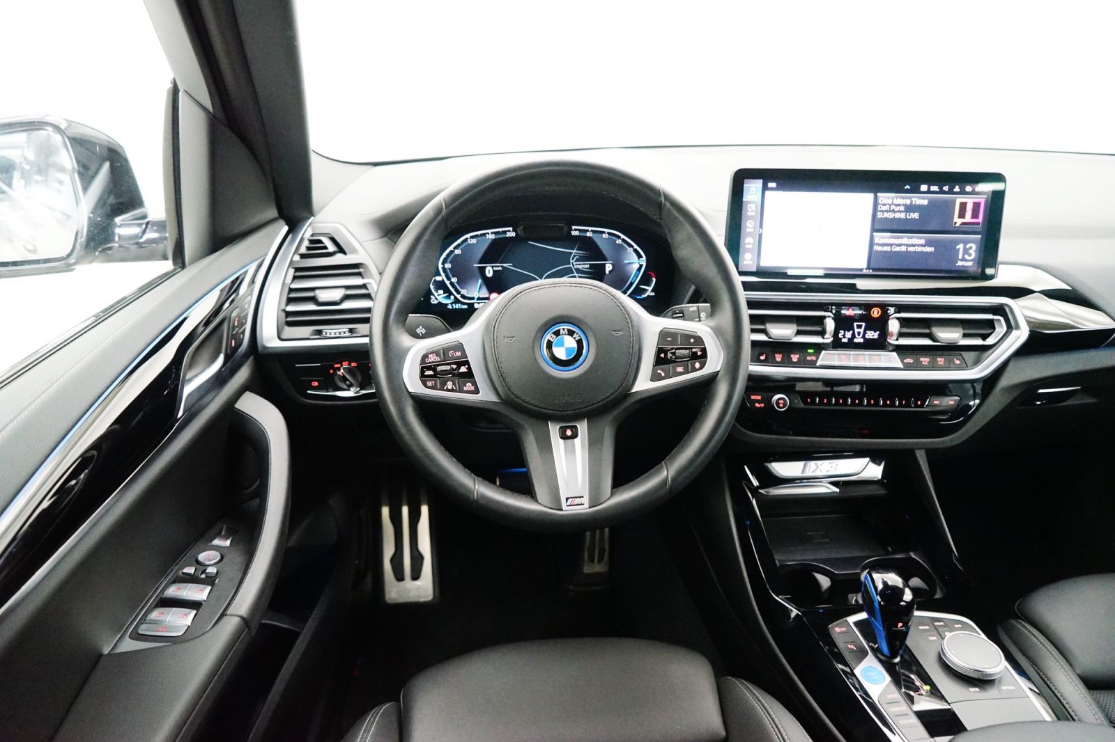 Fahrzeugabbildung BMW iX3 [Inspiring, M Sport, Live Cockpit Prof.]