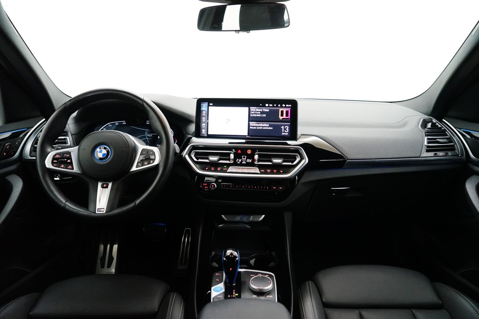 Fahrzeugabbildung BMW iX3 [Inspiring, M Sport, Live Cockpit Prof.]